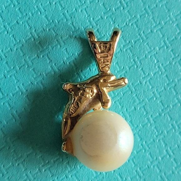 Waylon 14K Dolphin Pearl Pendant - Picture 4 of 14